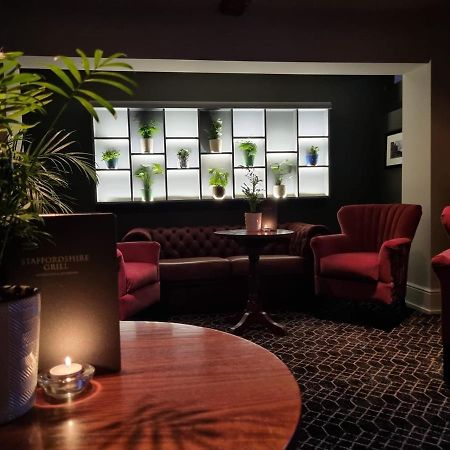 The Lion Hotel Brewood Exteriér fotografie