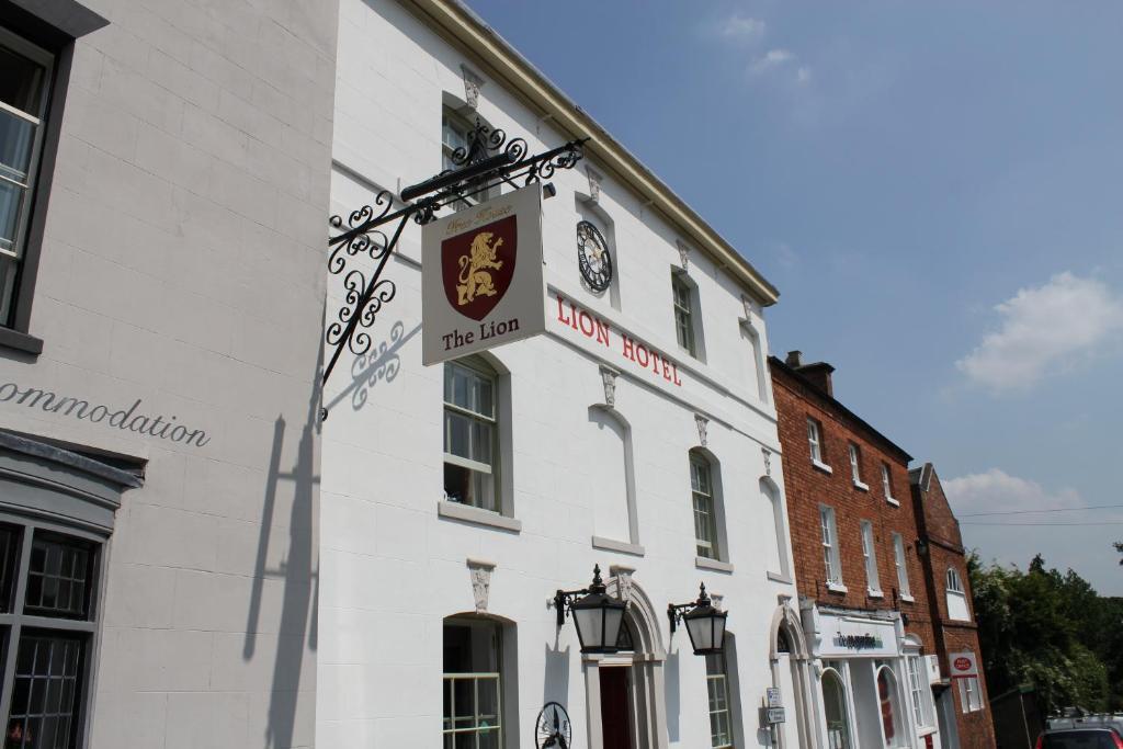 The Lion Hotel Brewood Exteriér fotografie