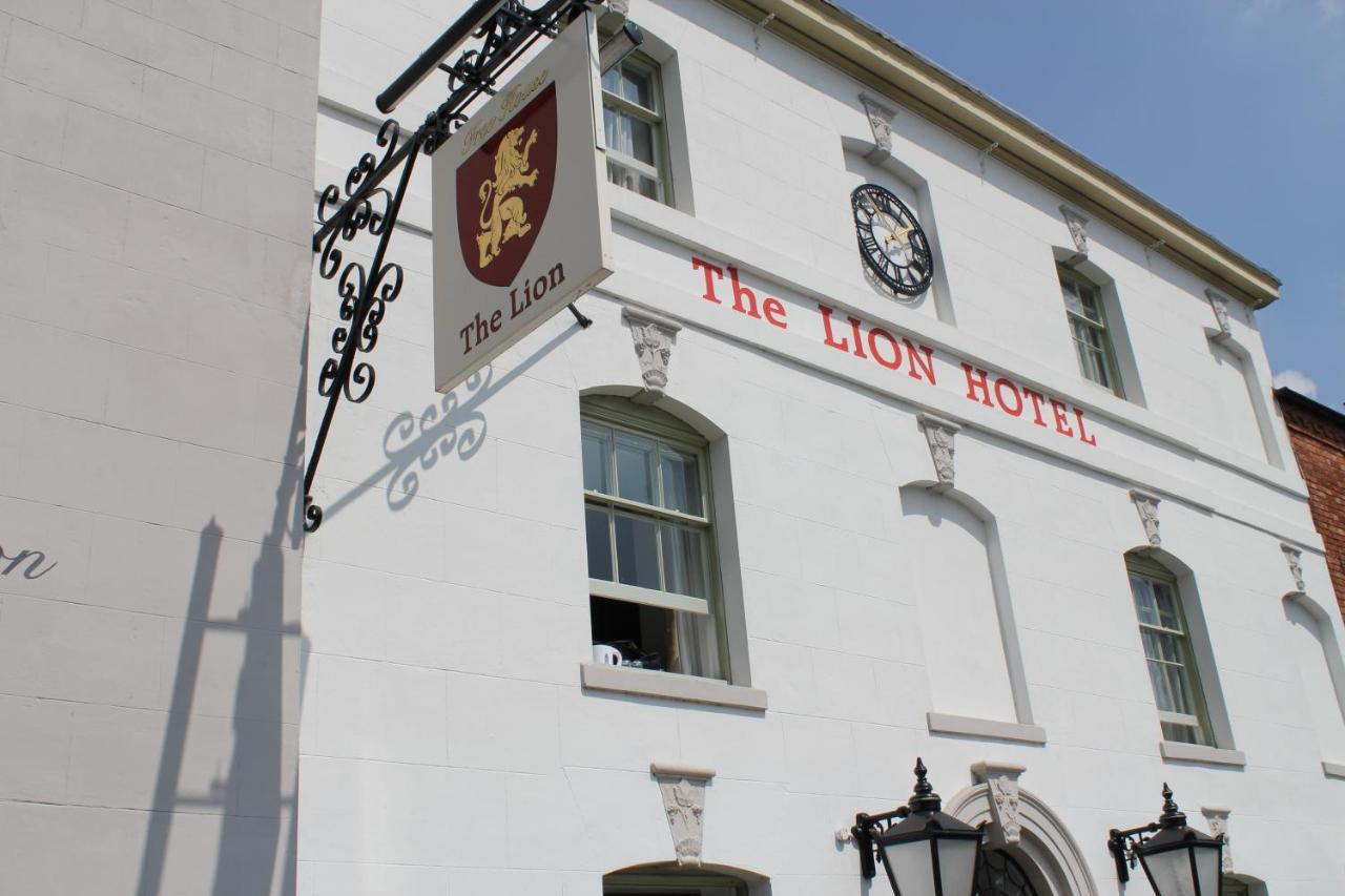 The Lion Hotel Brewood Exteriér fotografie